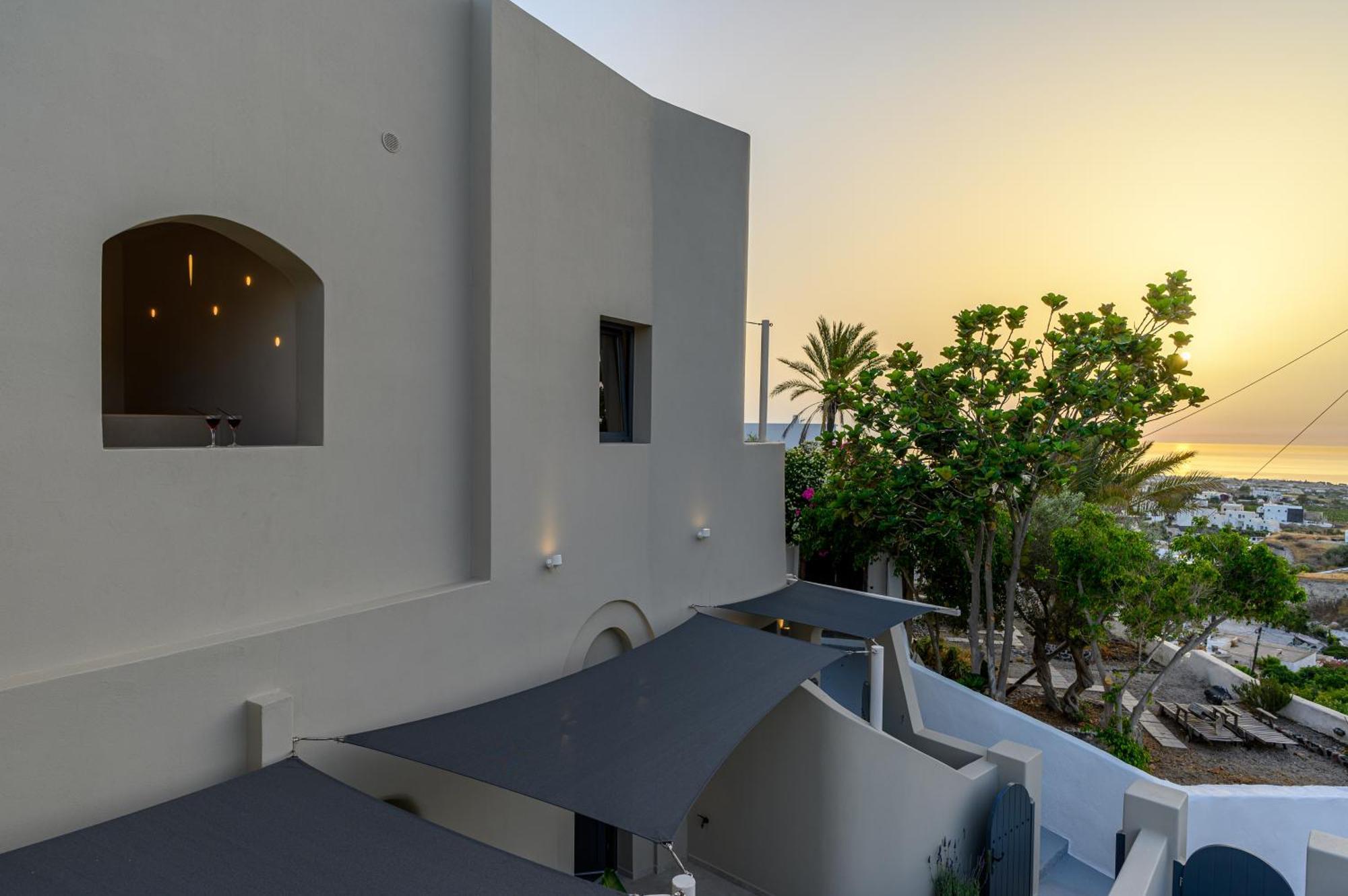 Galaria Serenity Suites Vóthon Esterno foto