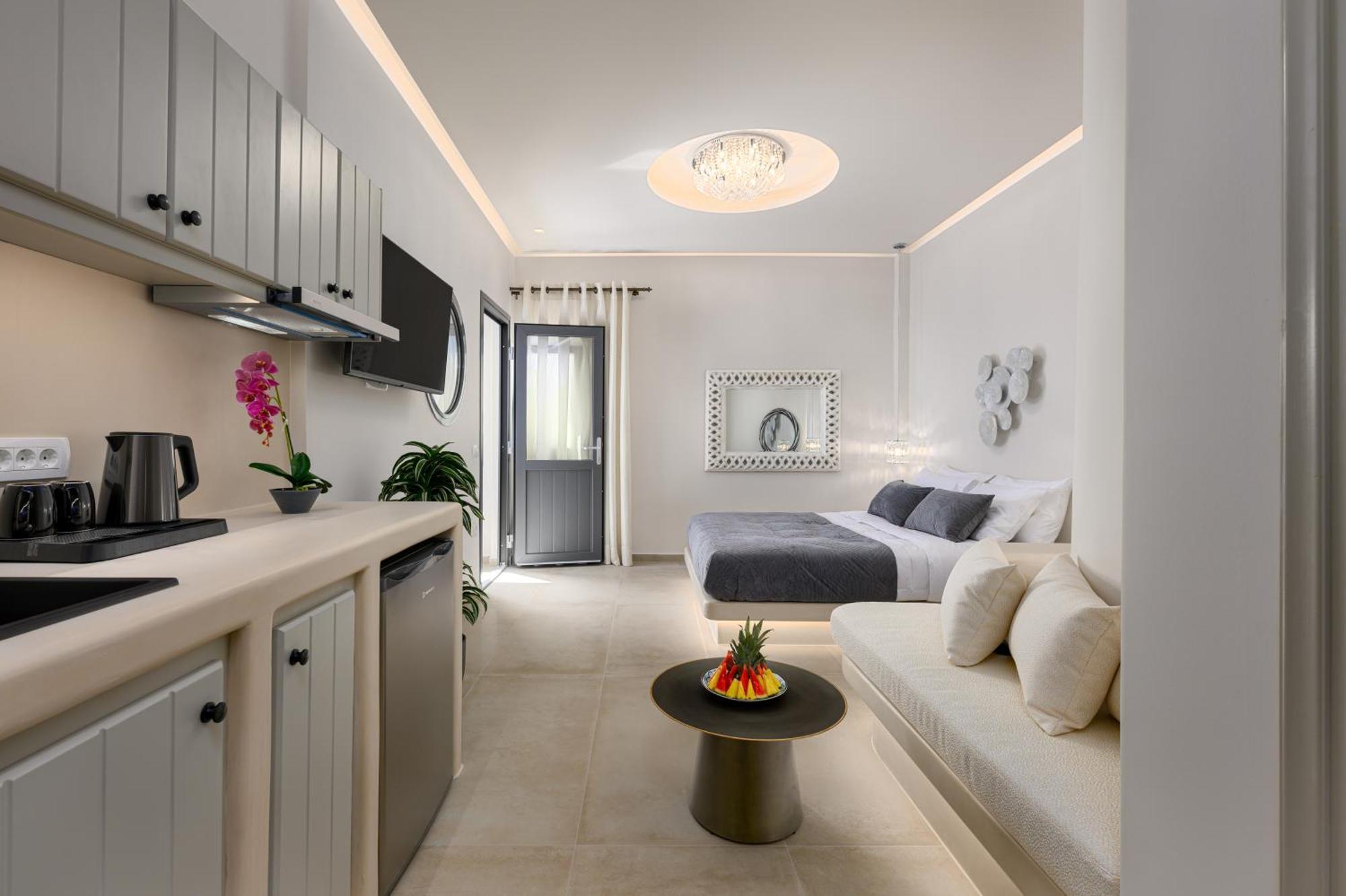 Galaria Serenity Suites Vóthon Esterno foto