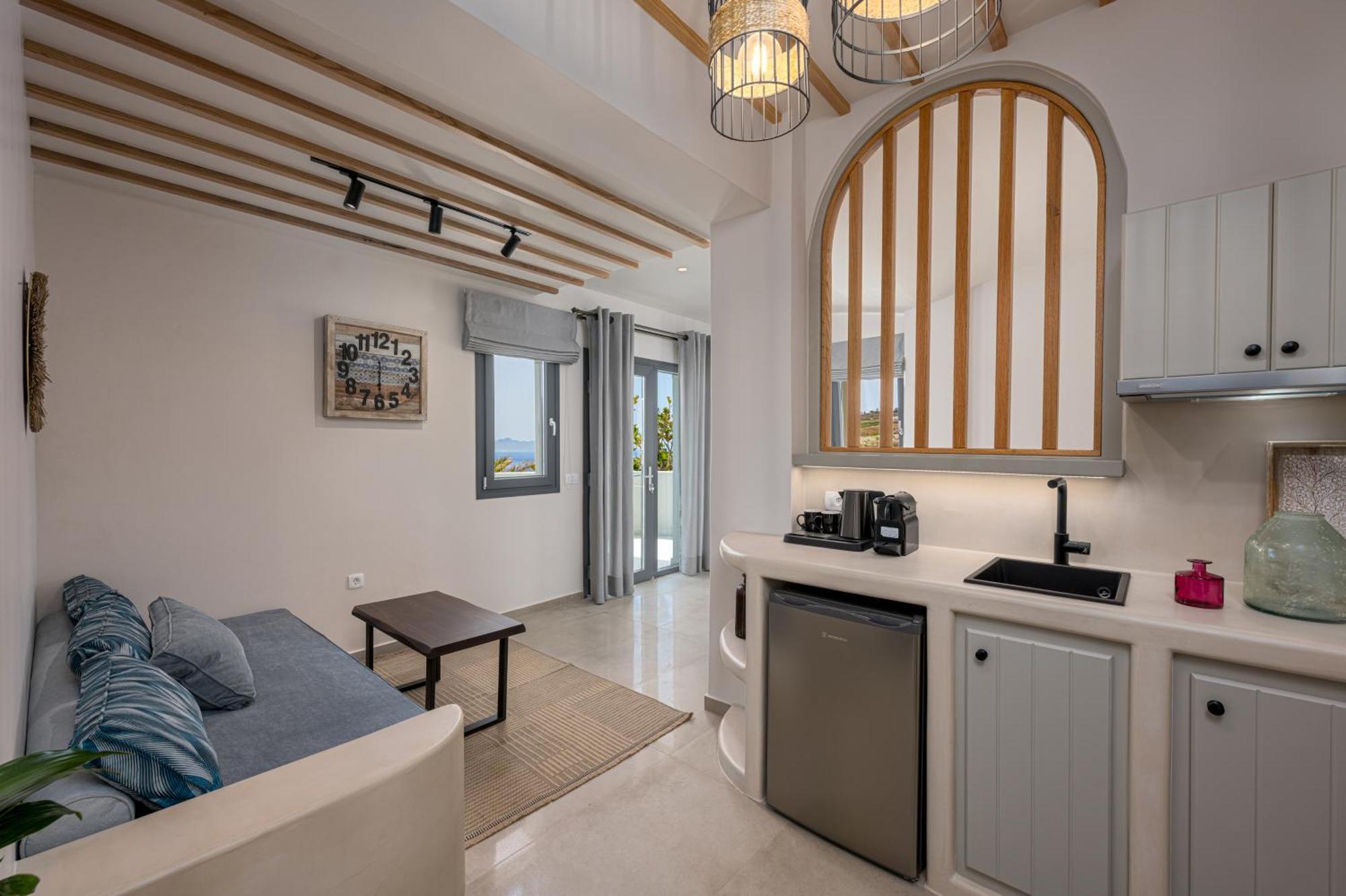Galaria Serenity Suites Vóthon Esterno foto
