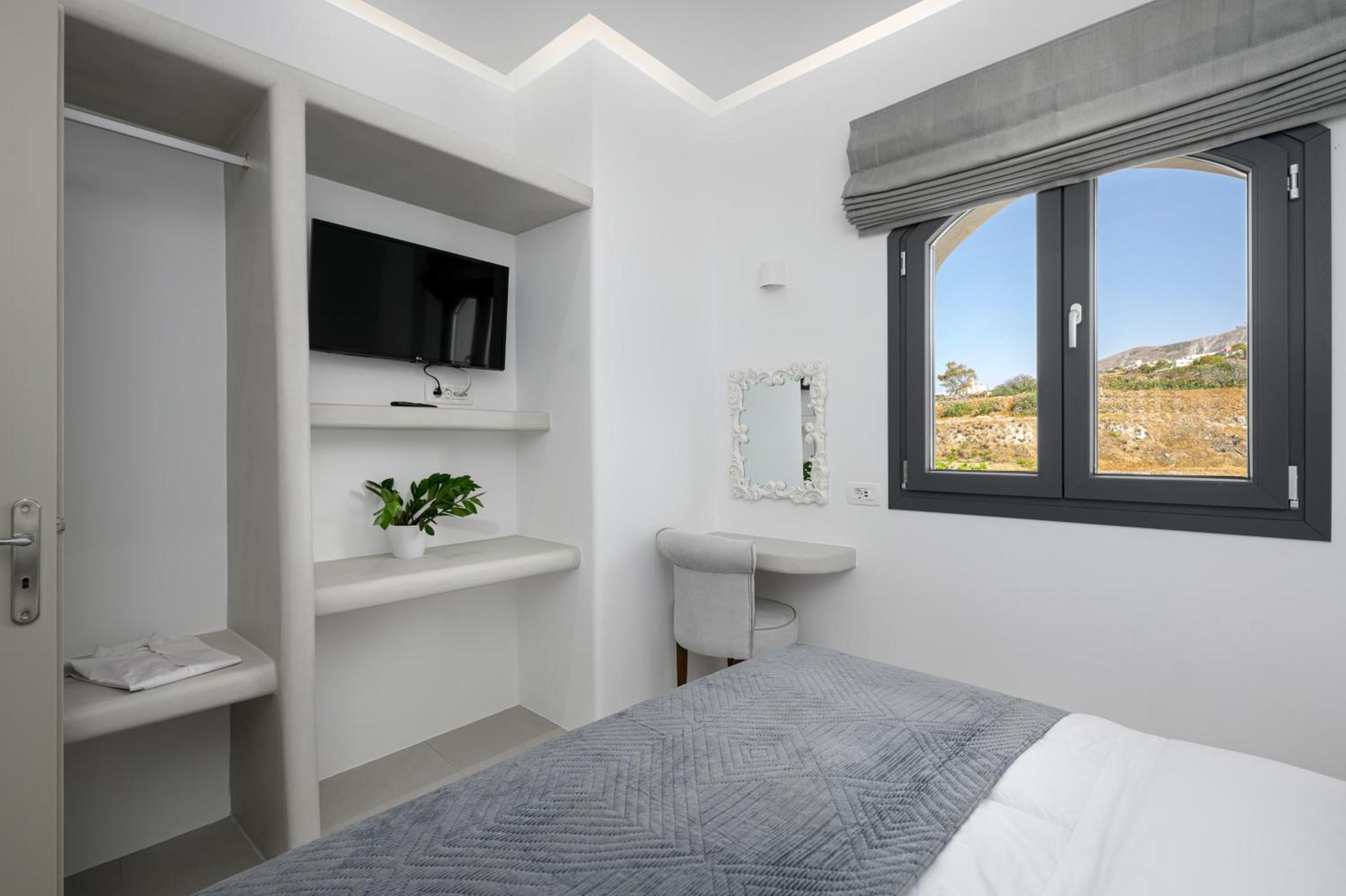Galaria Serenity Suites Vóthon Esterno foto