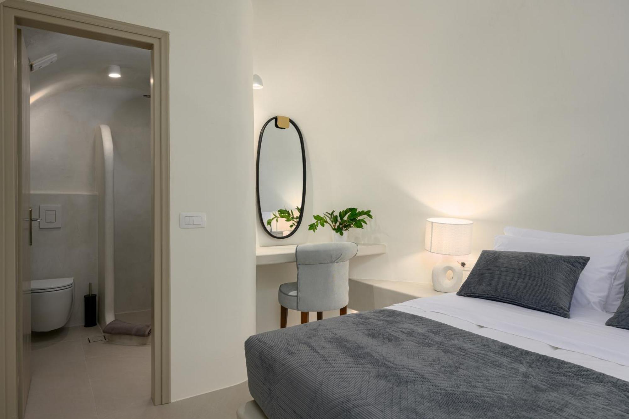 Galaria Serenity Suites Vóthon Esterno foto