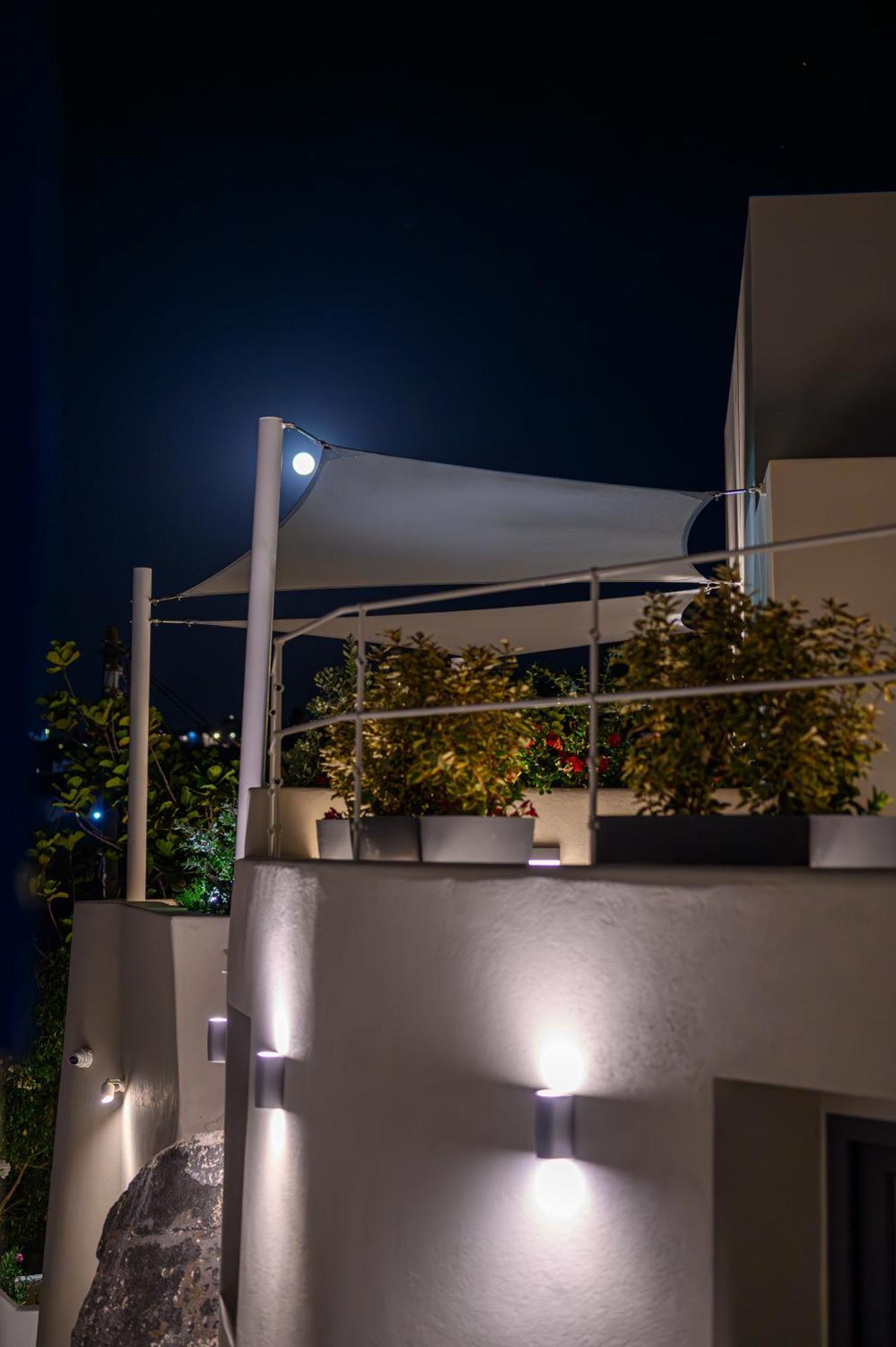 Galaria Serenity Suites Vóthon Esterno foto