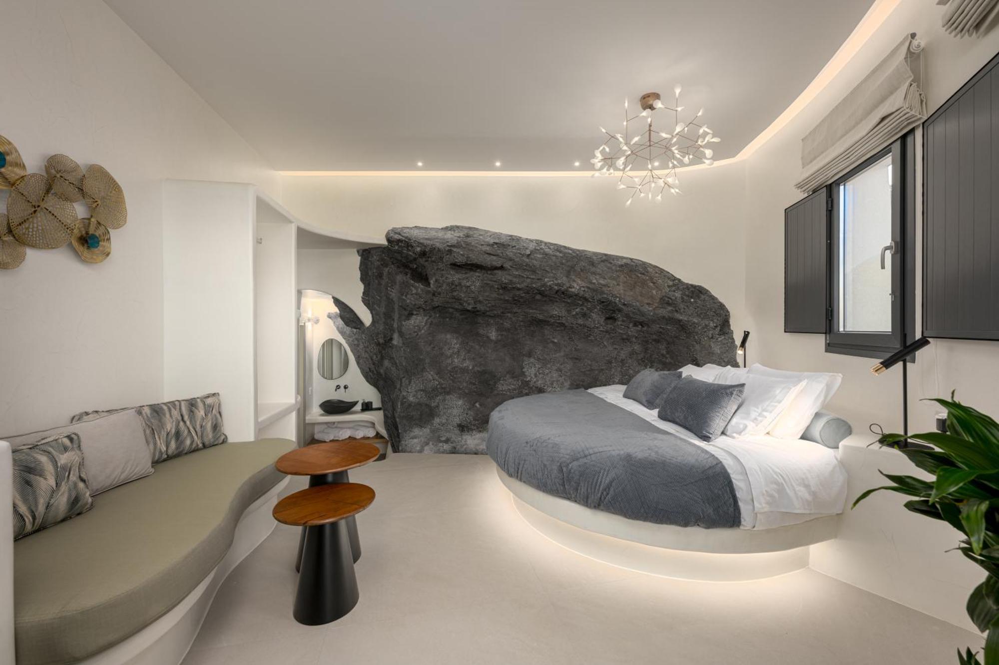 Galaria Serenity Suites Vóthon Esterno foto