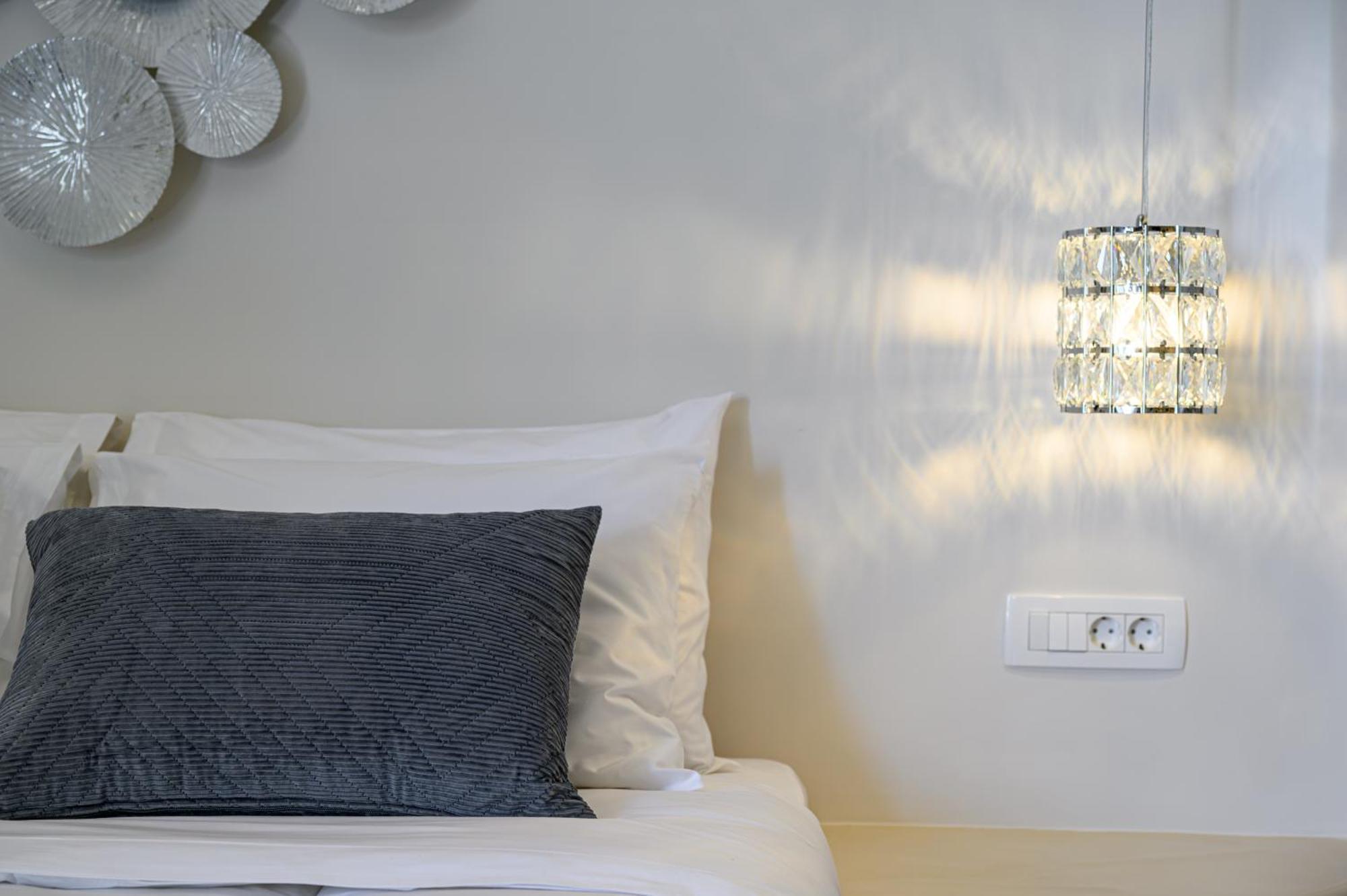 Galaria Serenity Suites Vóthon Esterno foto